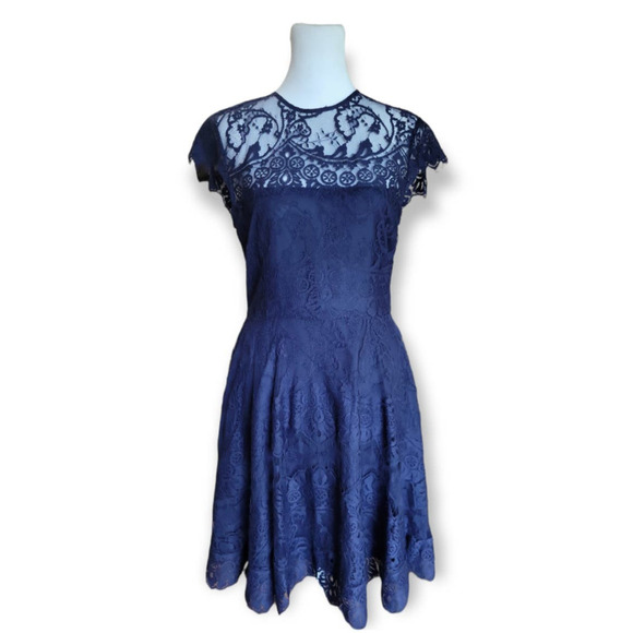 BB Dakota‎ Women's Rihanna Open Back Lace Mini Dress Size 2 Navy Blue - Picture 2 of 10